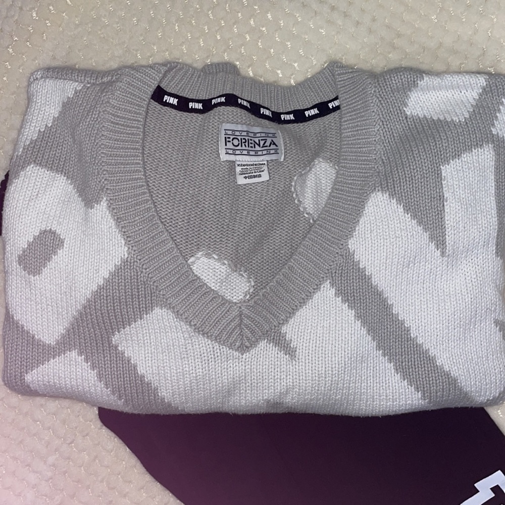 PINK sweatpants & sweater bundle - Picture 2 of 7